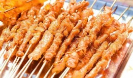 小炸肉串爆料怎么做的视频,视频教你轻松在家做美味串串